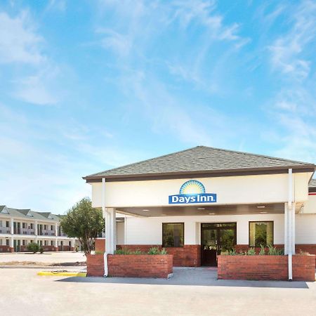 Days Inn By Wyndham Paxton Exterior foto